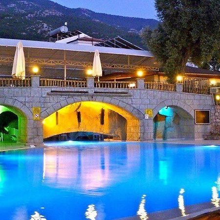 The Grand Uecel Hotel Cedit Buitenkant foto